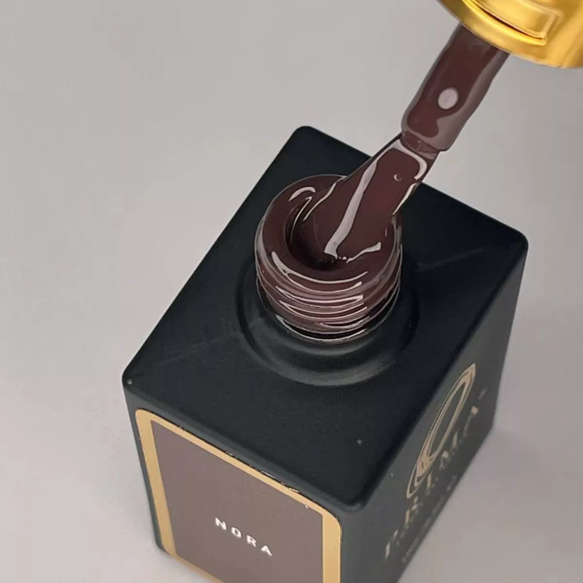 IKON.iQ Prima gel polish Nora