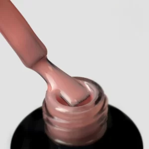 PALU gel polish Paris N4