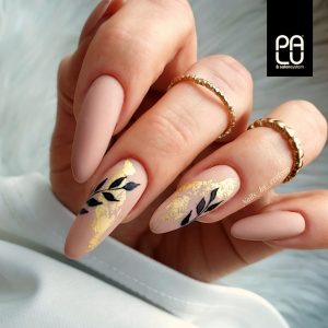 PALU gel polish Nairobi NR2.