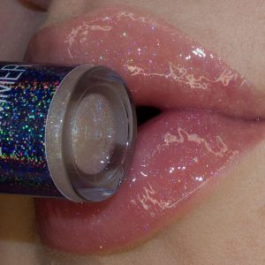Claresa Topper Lip Shimmer 02 Blew Blue