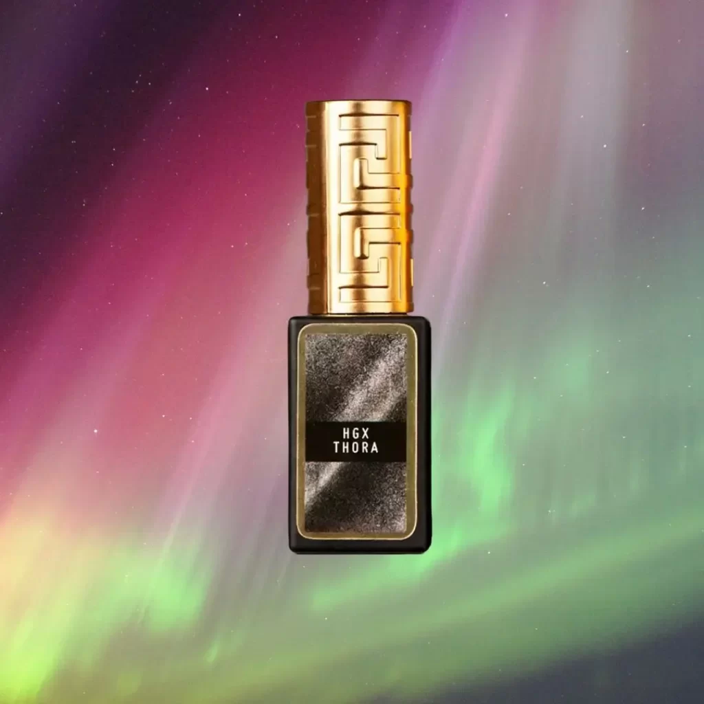 Cat Eye trajni lak: 7 savjeta za savršenu manikuru 21 IKON.iQ Prima HGX rubber base gel Thora
