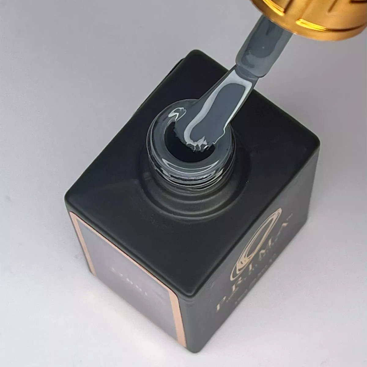 IKON.iQ Prima gel polish Lynne