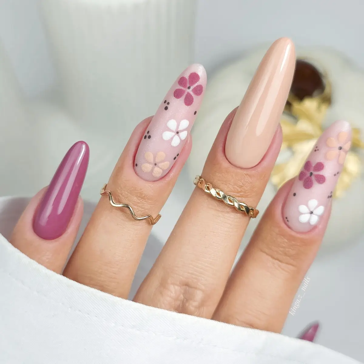 YOSHI gel polish Sand Dune 134