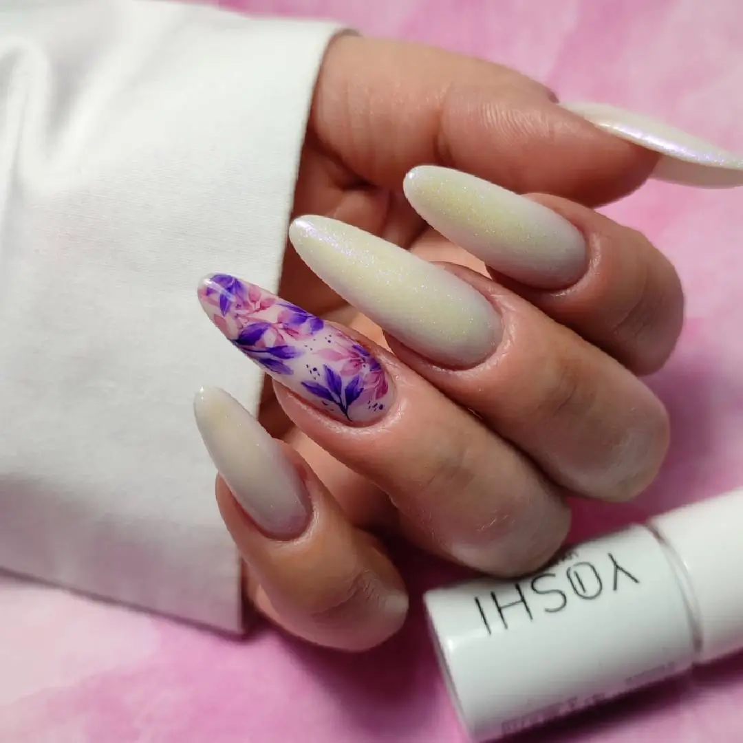 YOSHI gel polish Luminous 610