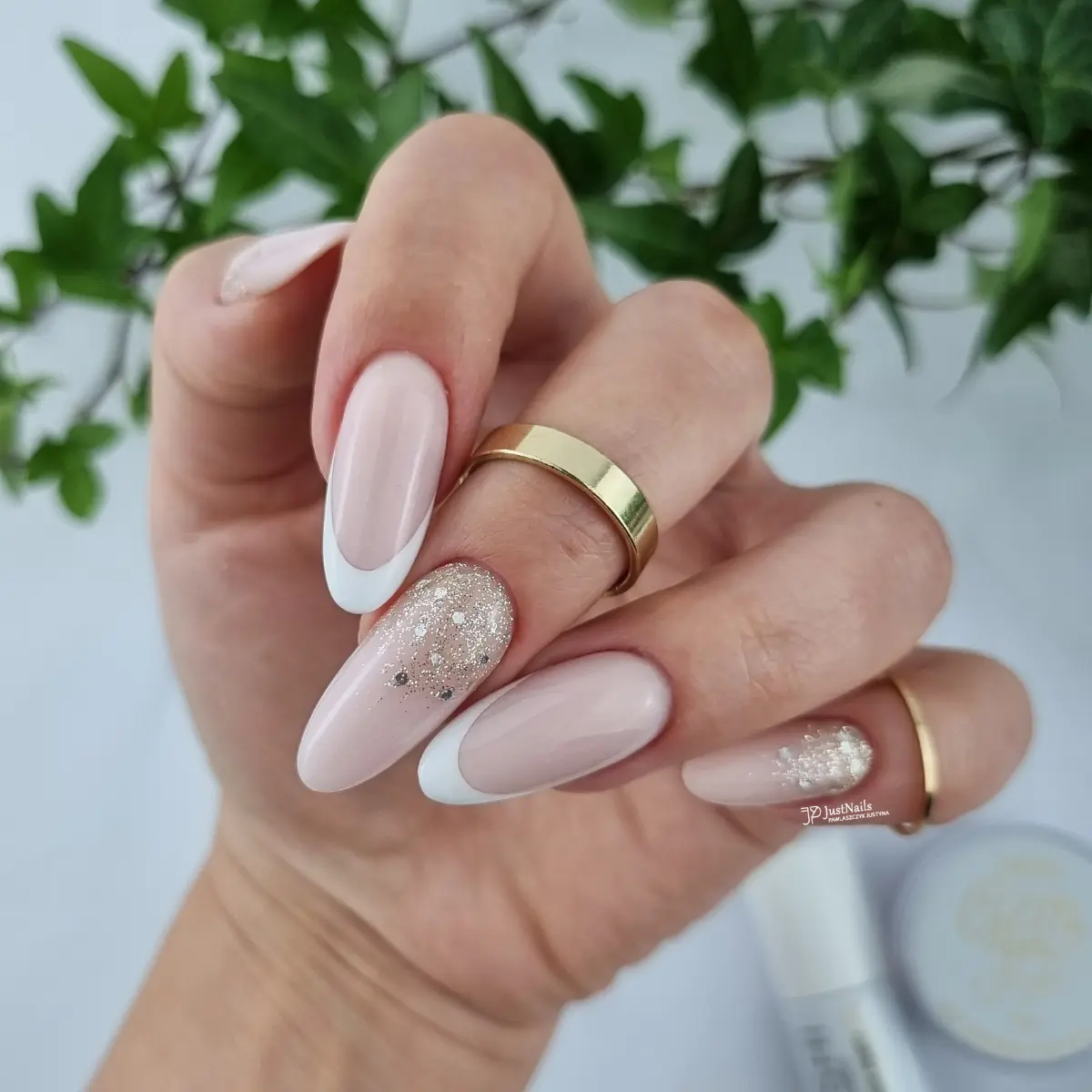 YOSHI gel polish Divorce Party 811