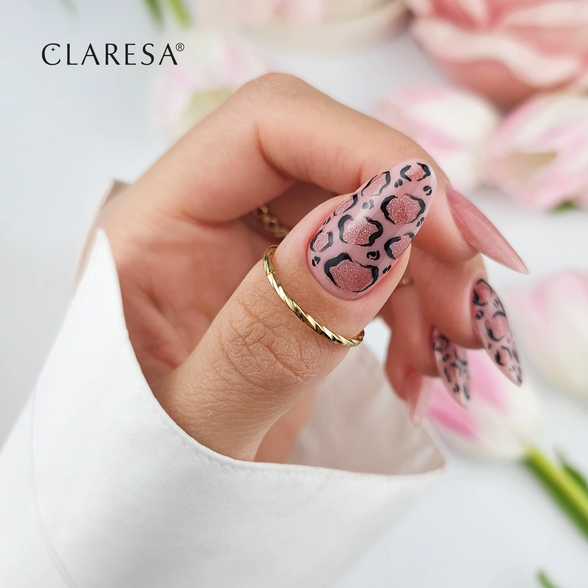 Claresa gel polish Cat Eye Light Peach