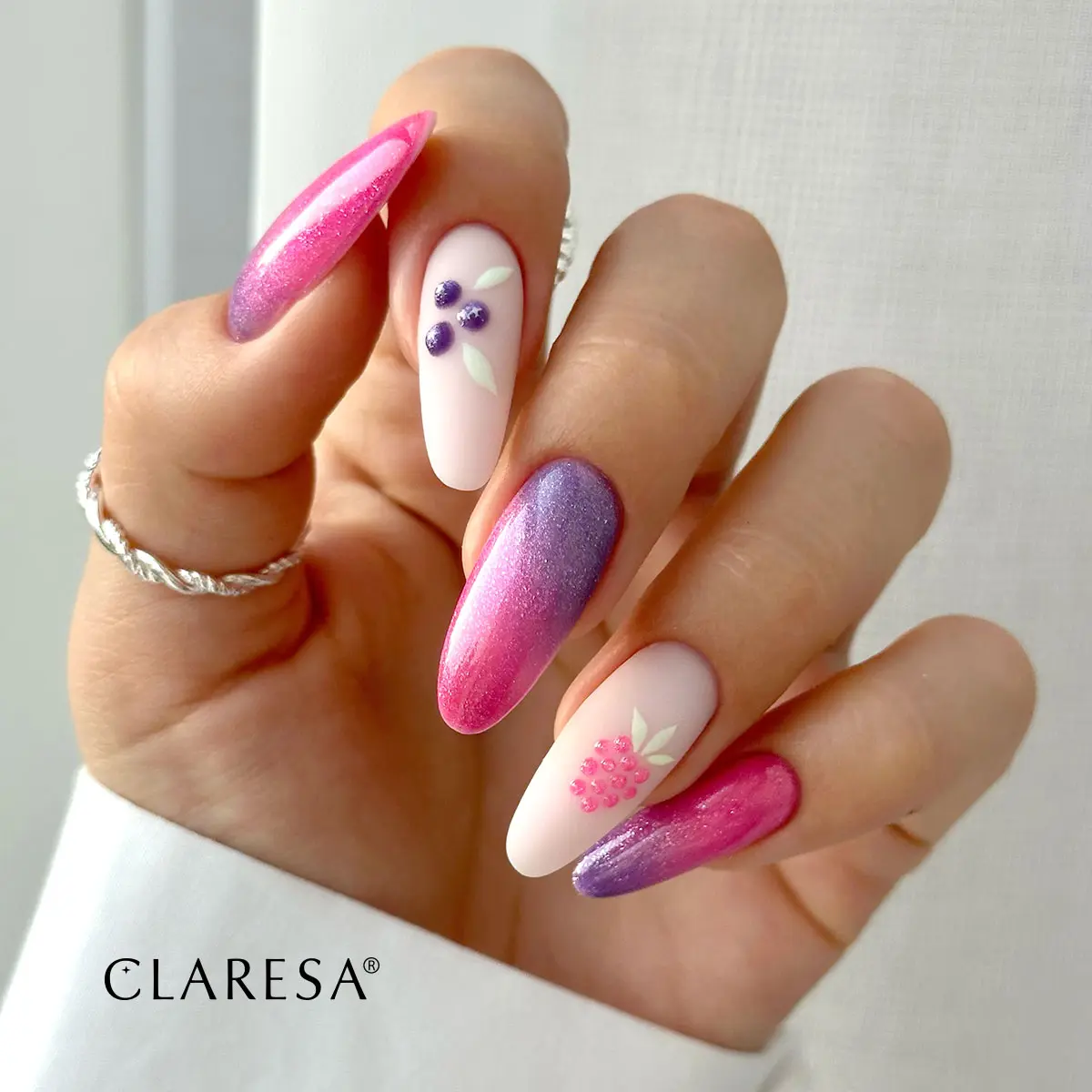 Claresa gel polish Cat Eye Neon Light Pink 2 Claresa gel polish Cat Eye Neon Light Pink